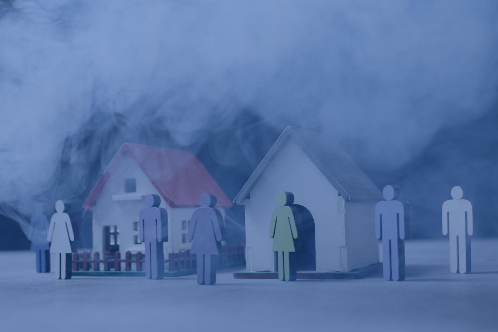 ¿Qué hace el humo antirrobo dentro de la casa?